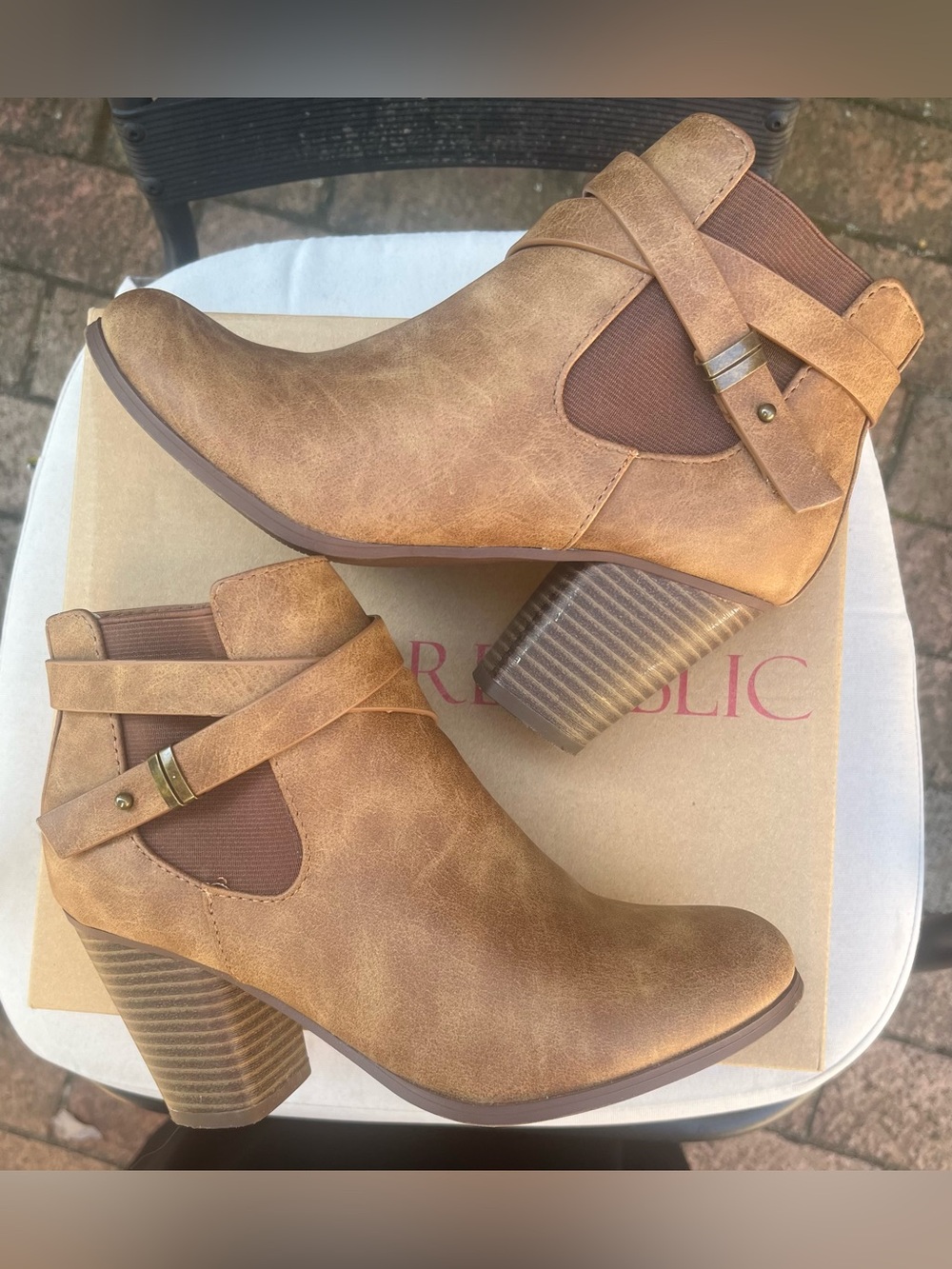 Marco Republic Brown Faux-Leather Ankle Booties with Side Zip Size 6.5 M